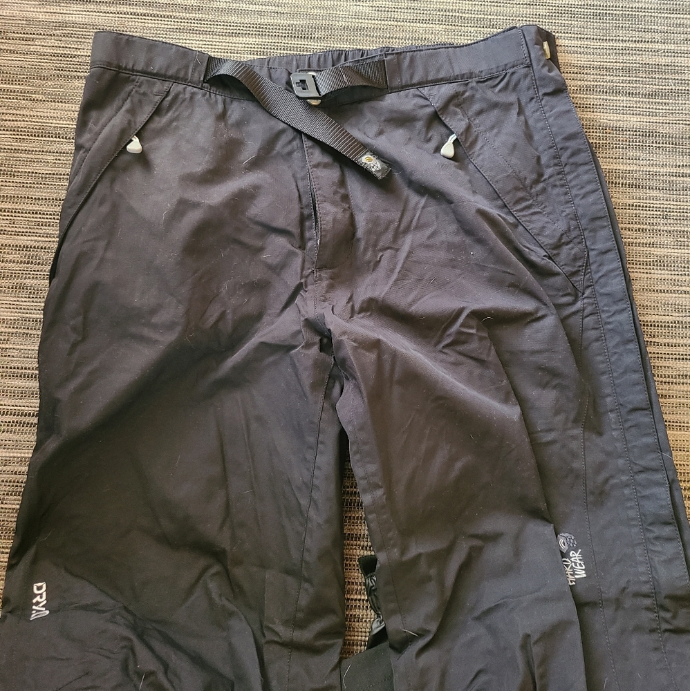 EUC Mountain Hardwear Black Snow Pants Women's Medium